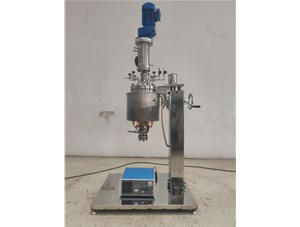 5L不銹鋼油浴電加熱手動升降實驗釜已完工發(fā)往德興