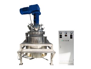 300L不銹鋼油浴電加熱機械密封反應釜已完工發(fā)往佛山